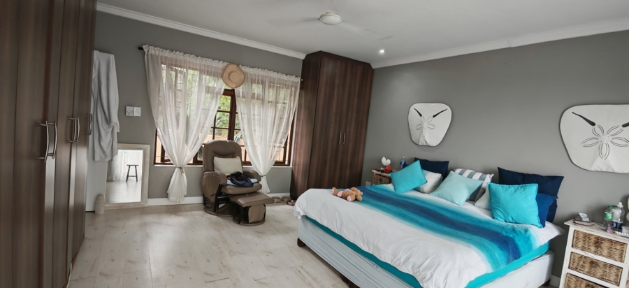 7 Bedroom Property for Sale in Dana Bay Western Cape